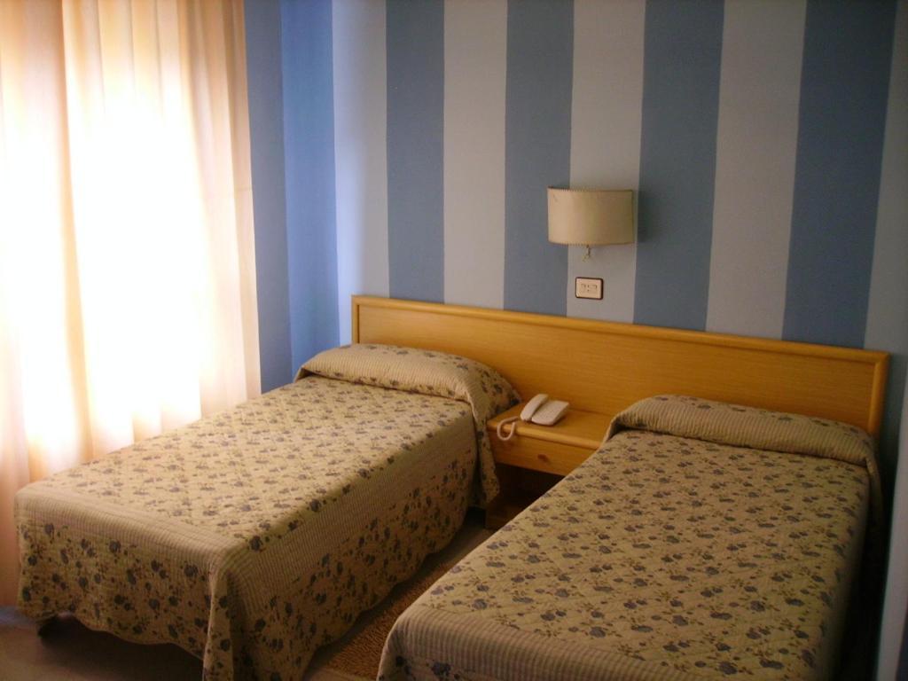 Hotel Valle Del Jerte Los Arenales Rom bilde