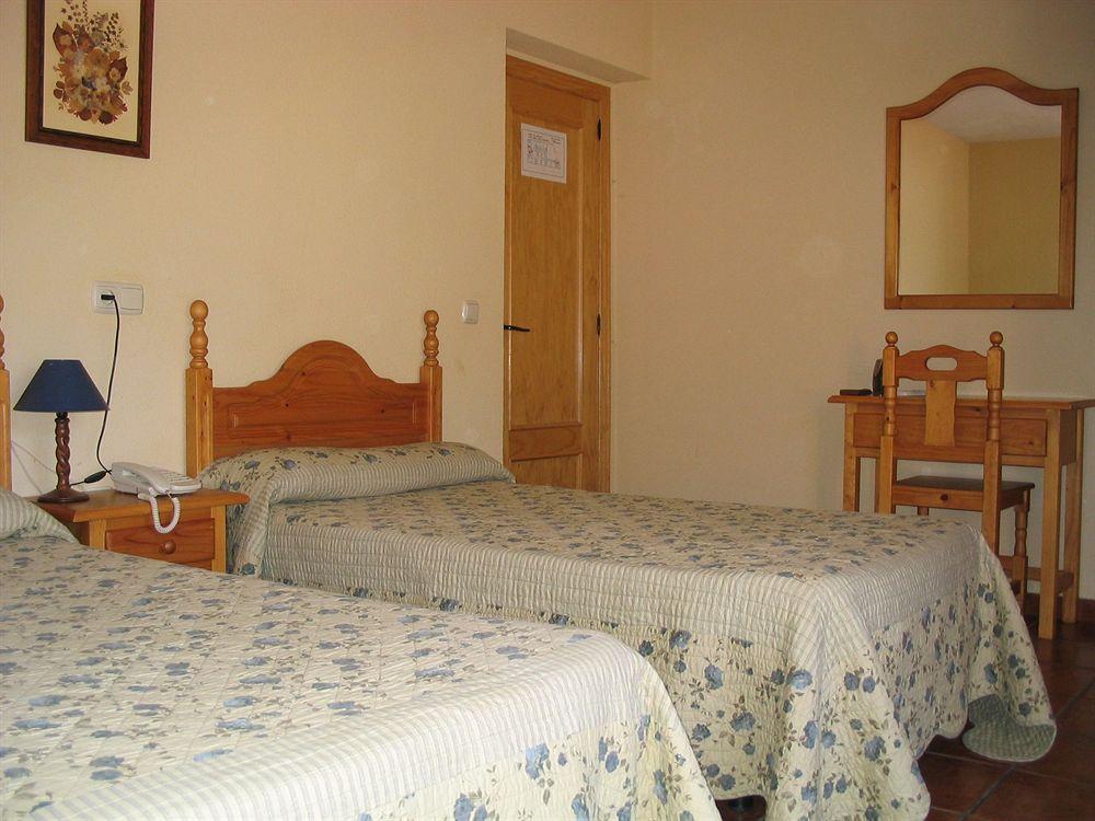 Hotel Valle Del Jerte Los Arenales Eksteriør bilde