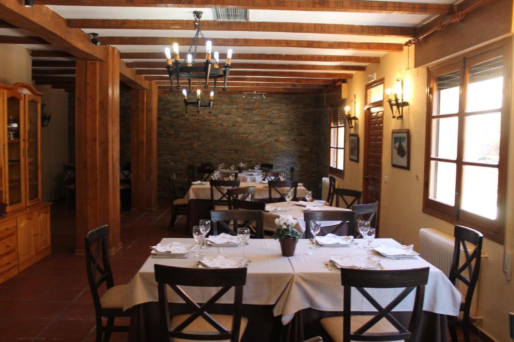 Hotel Valle Del Jerte Los Arenales Eksteriør bilde