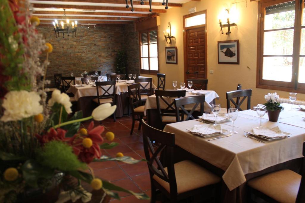 Hotel Valle Del Jerte Los Arenales Eksteriør bilde