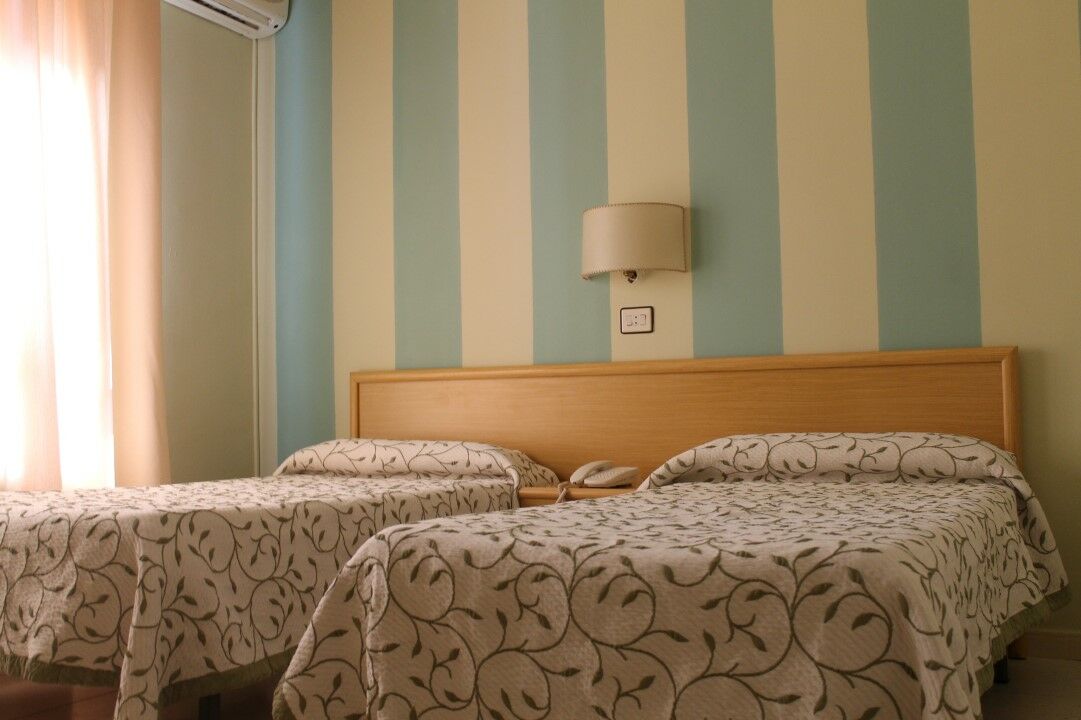 Hotel Valle Del Jerte Los Arenales Eksteriør bilde